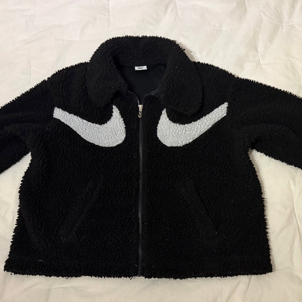 Oversized Nike Swoosh Teddybear Jacket